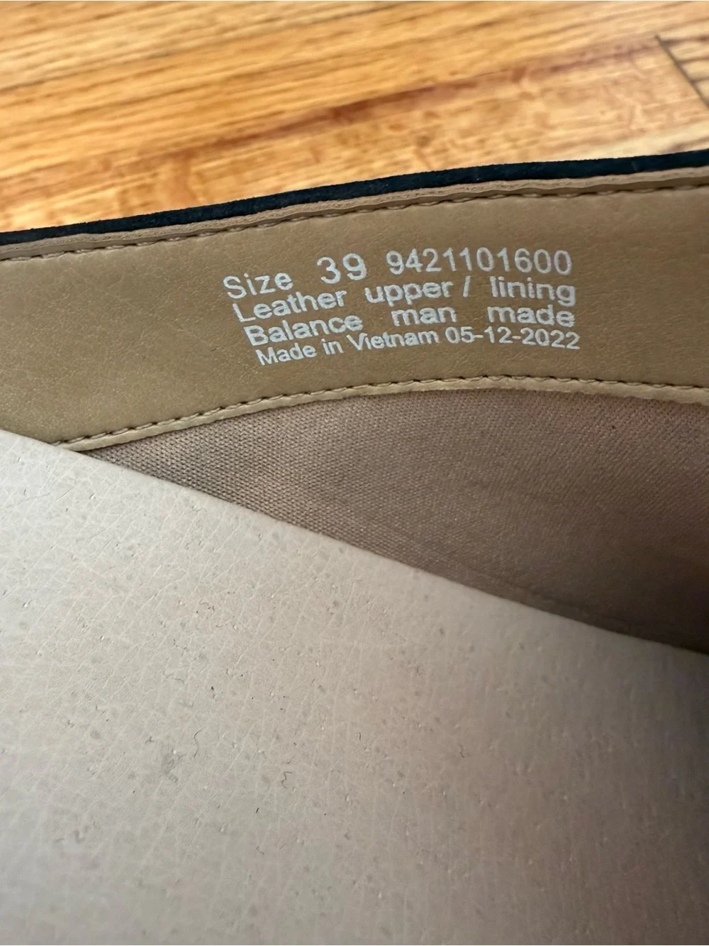 Women's Dansko Berry Clog Black Burnished Nubuck